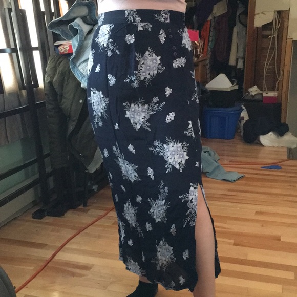 Cherokee Midi skirt - Picture 2 of 4